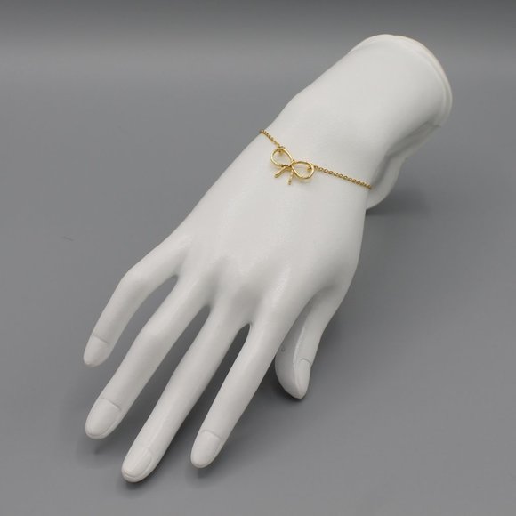 Dainty adorable small bow bracelet gold tone - Picture 3 of 6